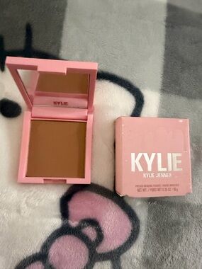 BNIB Kylie Cosmetics Bronzer -100 Khaki